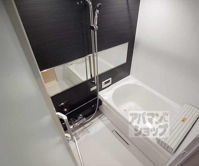 【シャーメゾン御所西】間取