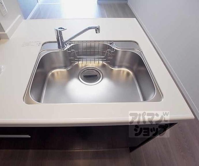 【シャーメゾン御所西】間取