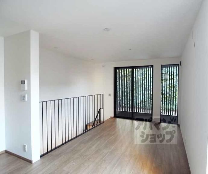 【セレナ御所東】間取