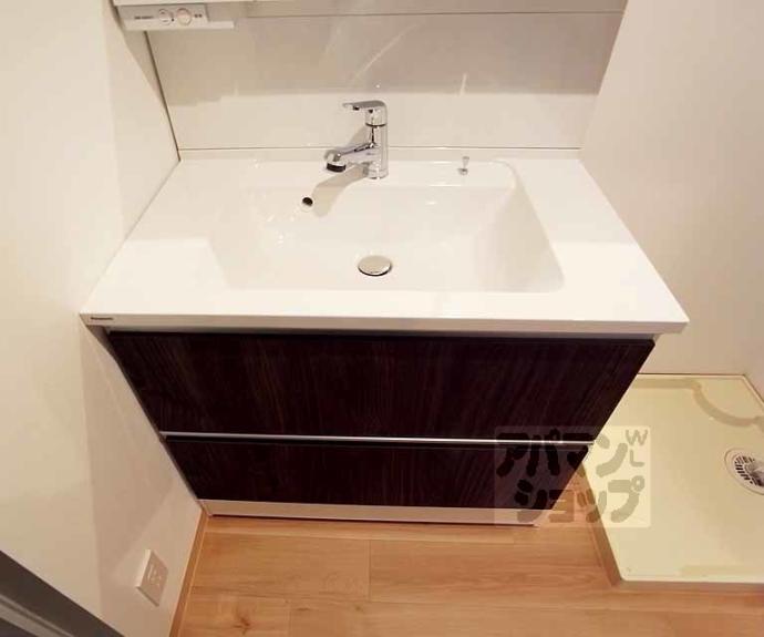 【セレナ御所東】間取