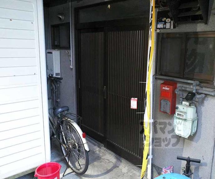 【上京区栄町貸家】