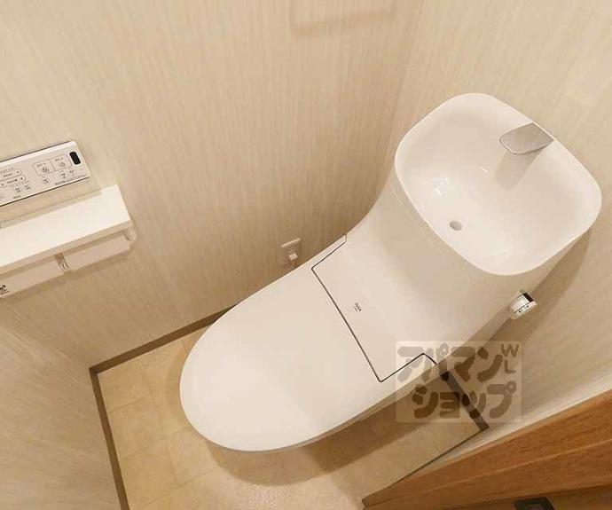 【プライベートレジデンス御所西】間取