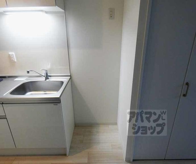 【ミヤヴィ御所西-MIYAVIE-】間取