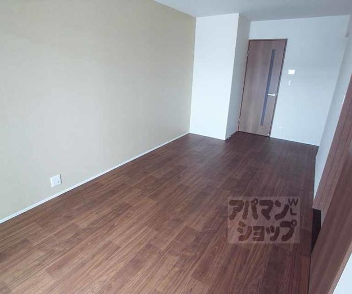 【ラシーネ伏見弐番館】間取