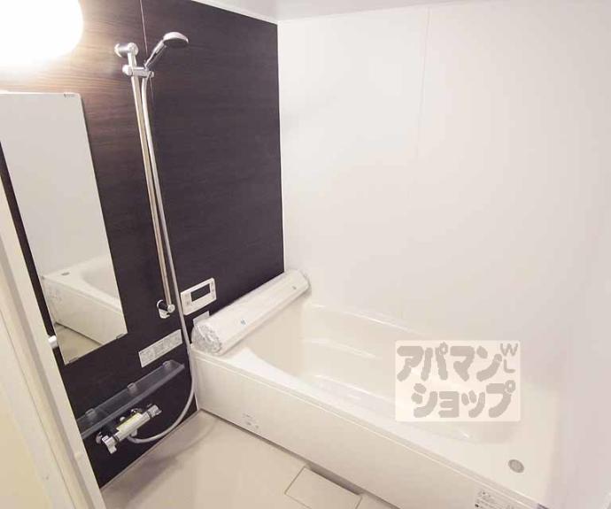 【ラシーネ伏見弐番館】間取