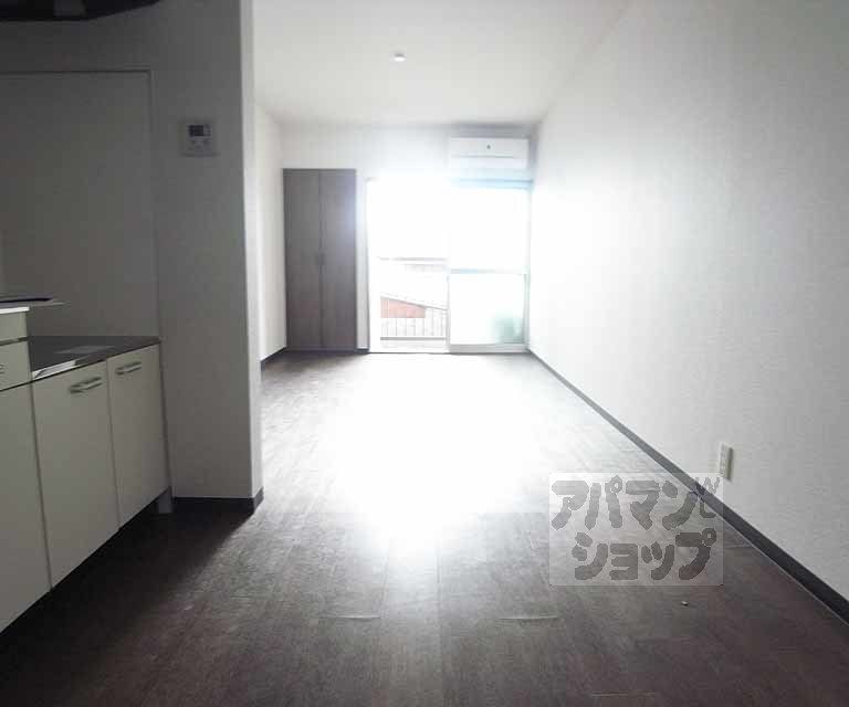 【ファーストコート丹波橋】間取