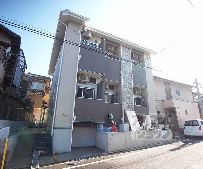 ハーモニーテラス深草大亀谷西寺町