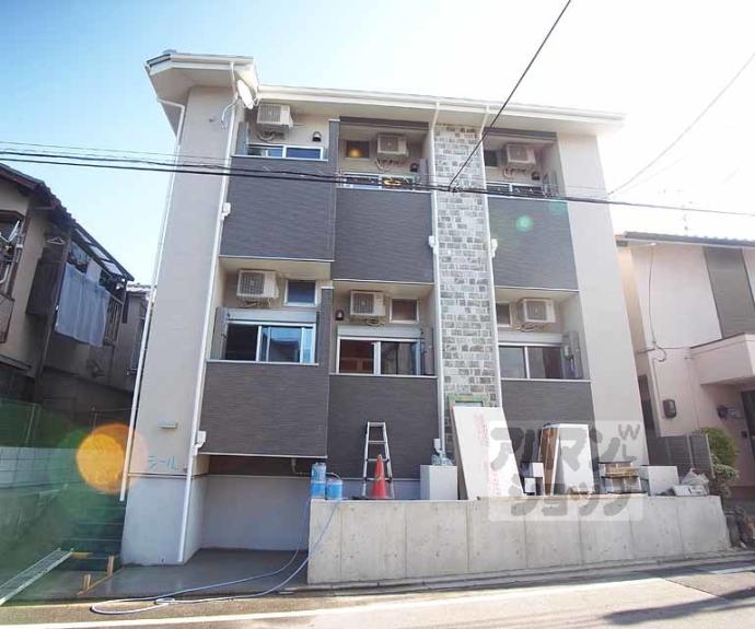 【ハーモニーテラス深草大亀谷西寺町】間取