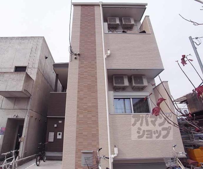 【GISEMENT ACIER】間取