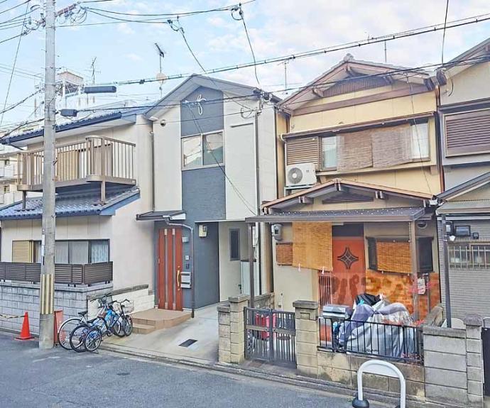 【ハーモニーテラス深草善導寺町】間取