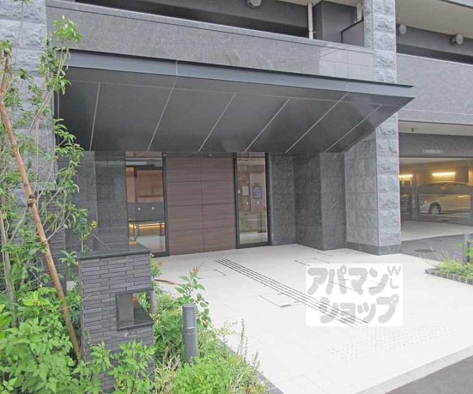 【プレサンスロジェ城陽寺田駅前】間取