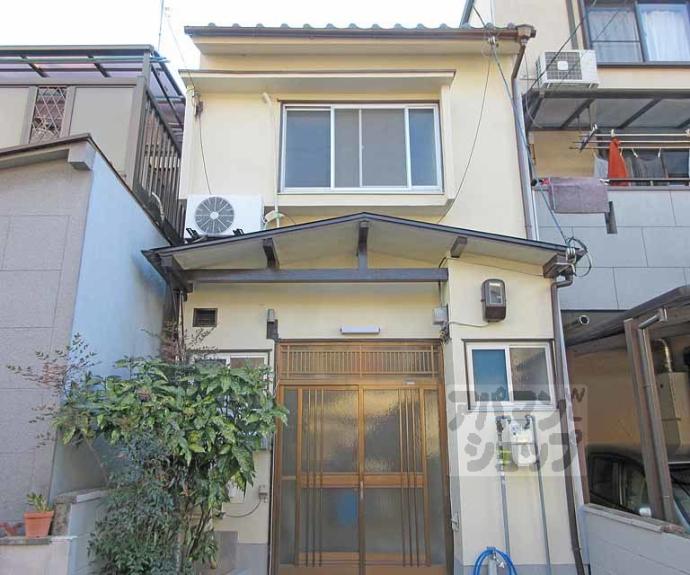 【醍醐外山街道町貸家】