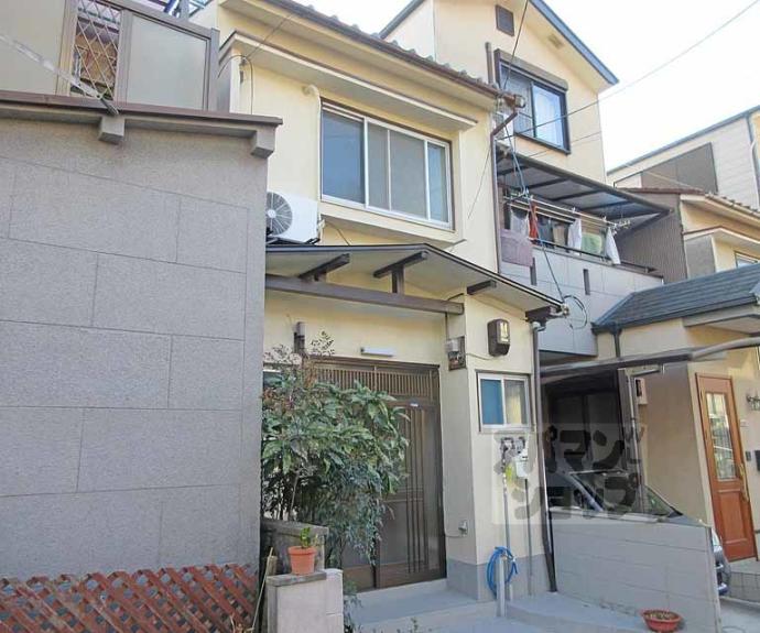 【醍醐外山街道町貸家】