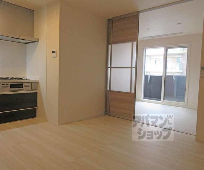 【ウッドステージ桜　壱号館】間取