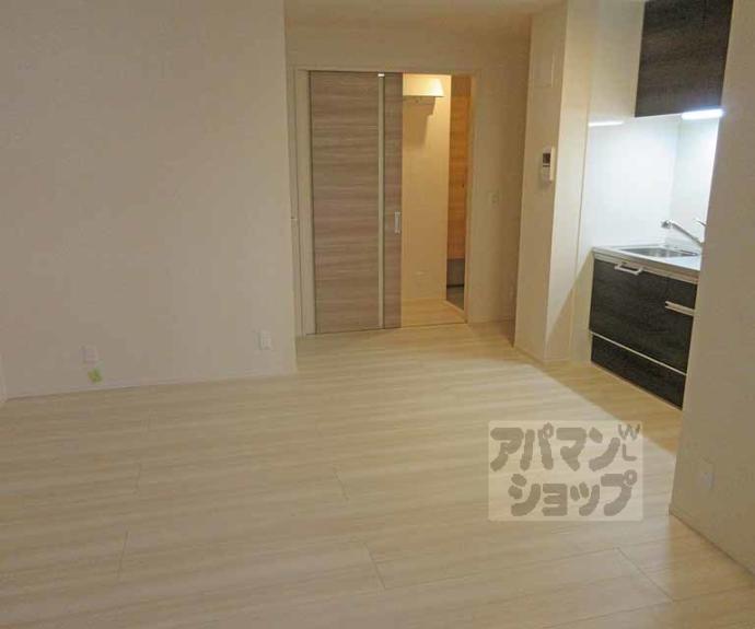 【ウッドステージ桜　壱号館】間取