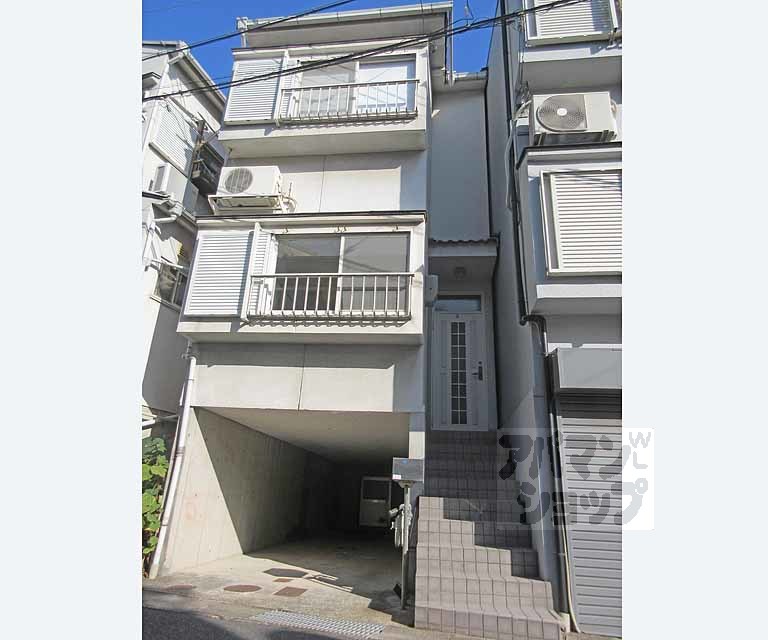羽束師鴨川町貸家