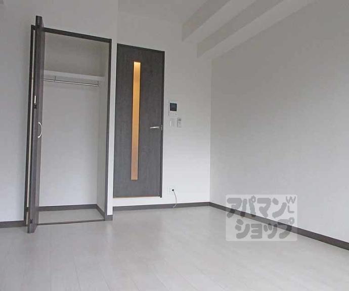 【サクシード伏見京橋】間取