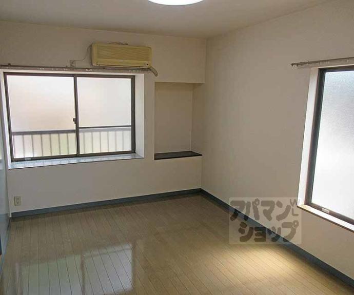 【桃山町泰長老貸家】間取