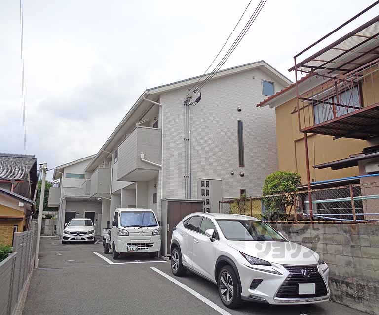 ラヴィーヌ稲荷