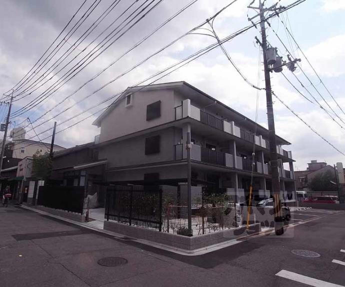 【ベルメゾン丹波橋】間取