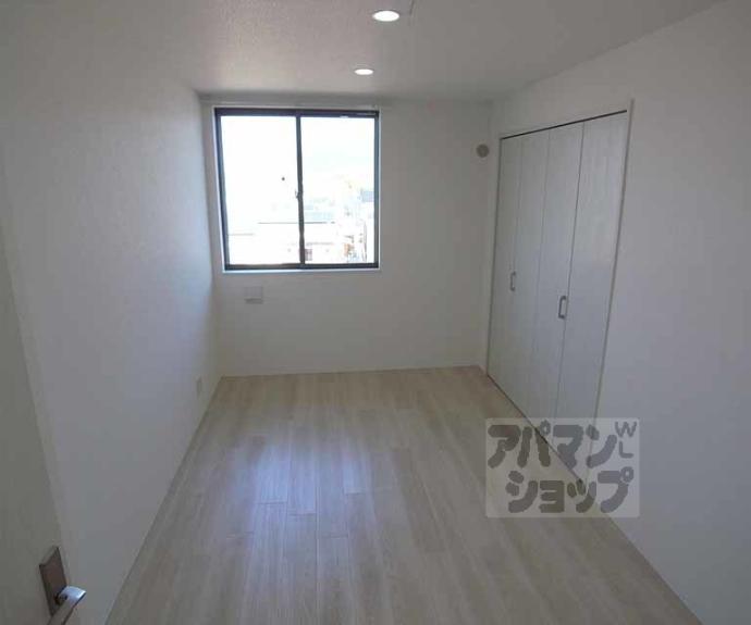 【エクリュ（ＫＯＳＭＯＳ　ＰＬＡＣＥ）】間取