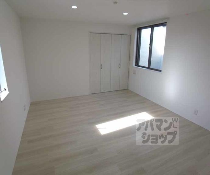 【エクリュ（ＫＯＳＭＯＳ　ＰＬＡＣＥ）】間取