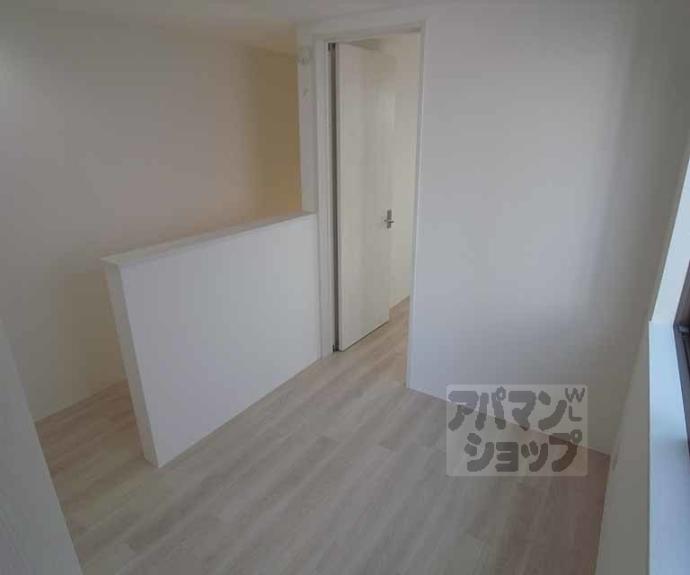 【エクリュ（ＫＯＳＭＯＳ　ＰＬＡＣＥ）】間取