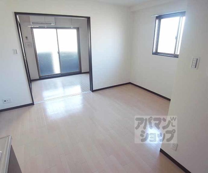 【サクシード伏見西町】間取