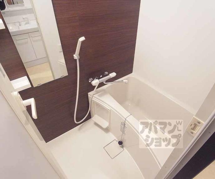 【サクシード伏見西町】間取