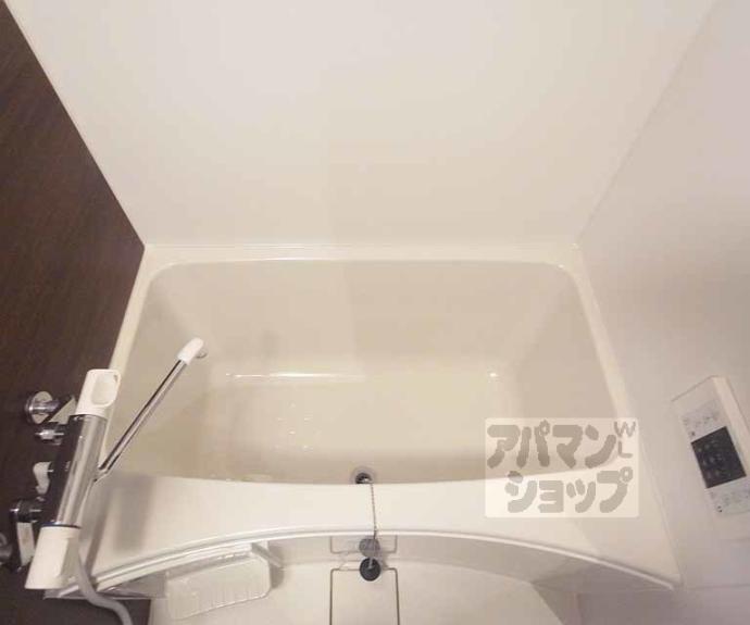 【サクシード伏見西町】間取