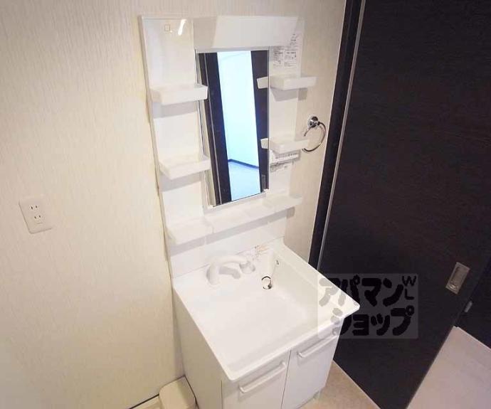 【サクシード伏見西町】間取