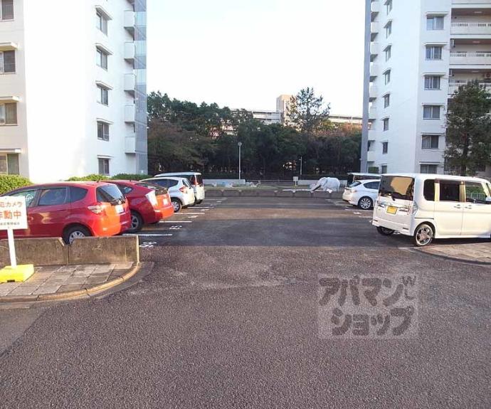 【向島ニュータウン 2街区 D棟】