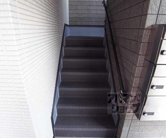 【サンロイヤル深草】間取