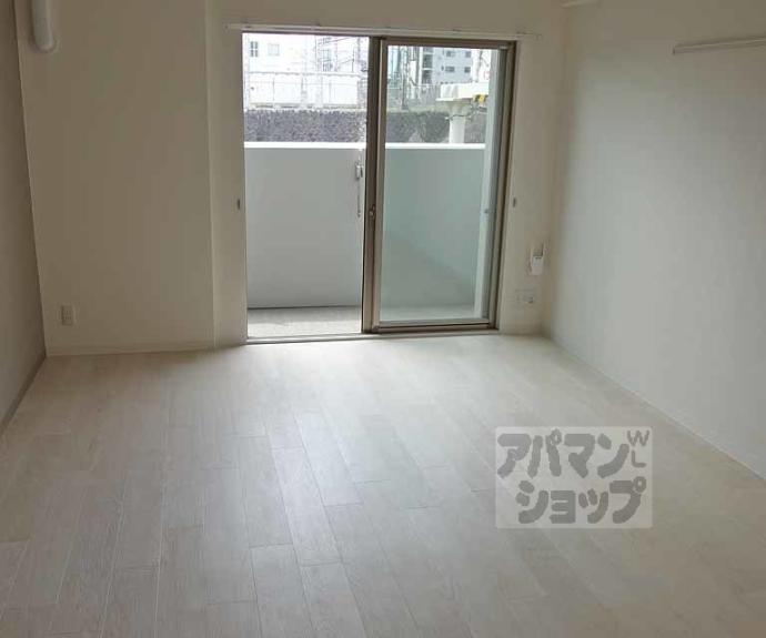 【ぽわん】間取