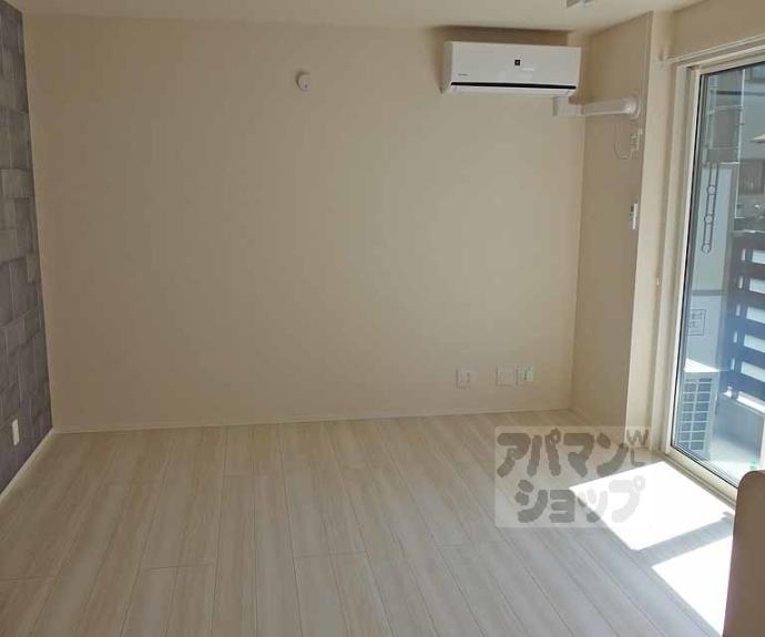 【ベルテンポ東向日】間取