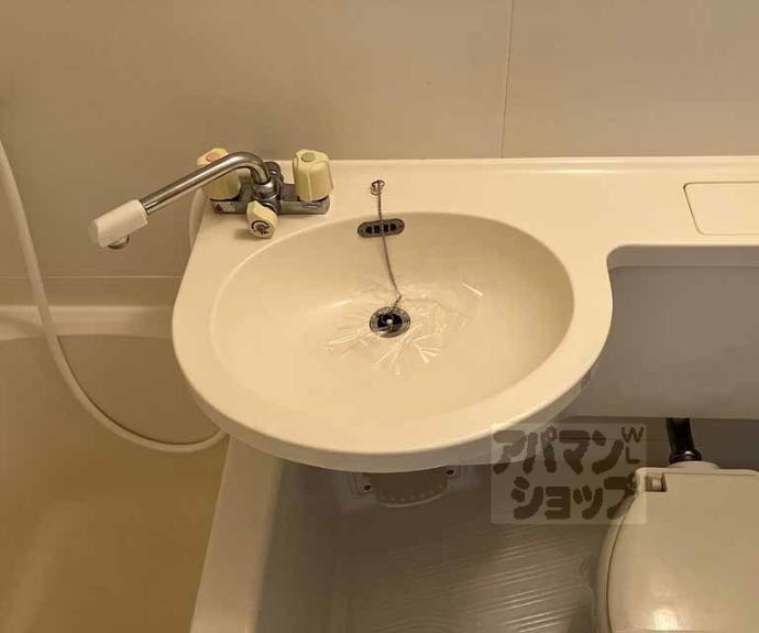 【アパートメント亀岡】間取