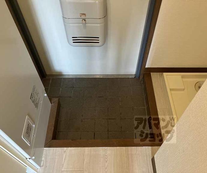 【アパートメント亀岡】間取