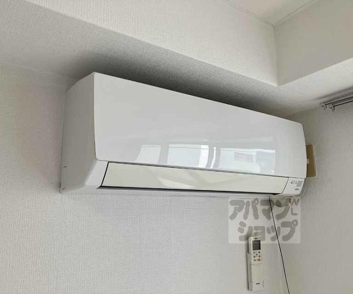 【アパートメント亀岡】間取