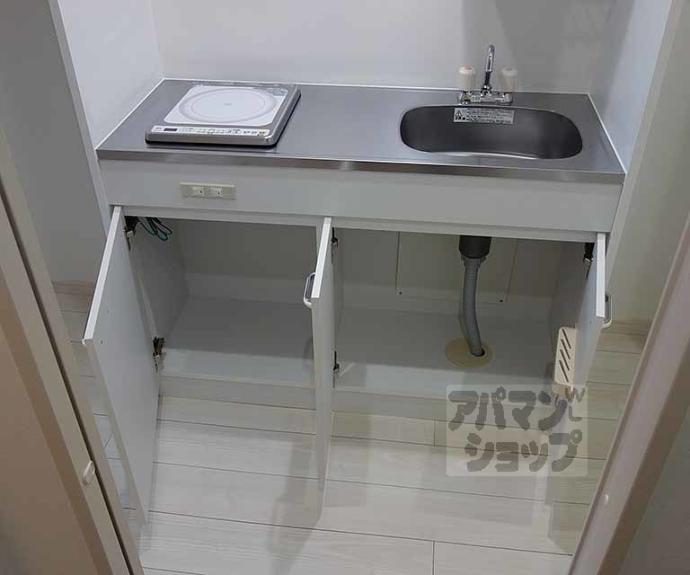 【オーシャンズ西向日】間取