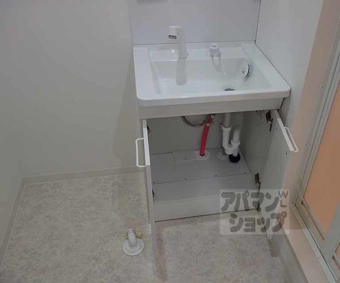 【オーシャンズ西向日】間取