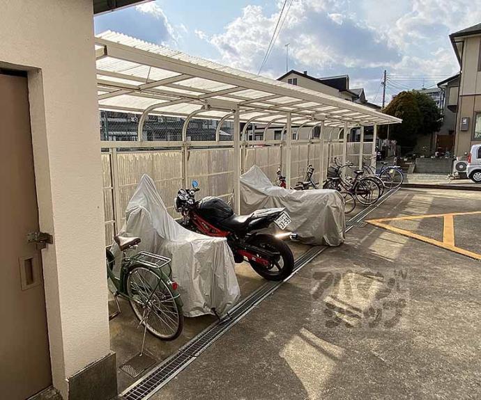 【グラシューズなかにし】