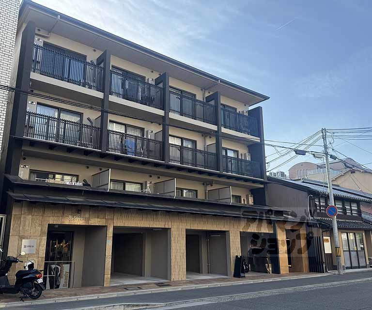 Ｖｉｎｅ　Ｏａｋ　Ａｇｅｈａ（バインオークアゲハ）