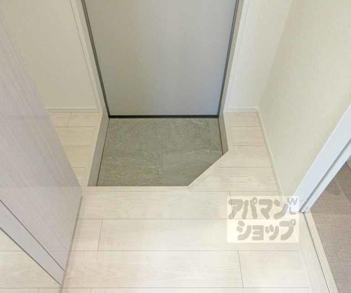 【ハーモニーテラス深草向川原町】間取