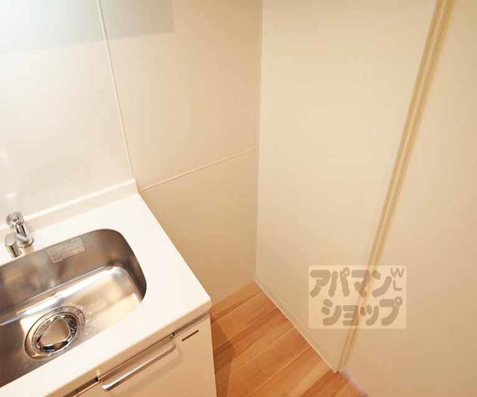 【岩倉中在地町マンション】間取