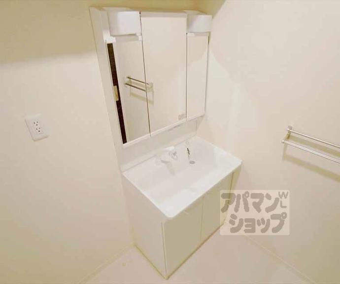 【シャーメゾン京】間取