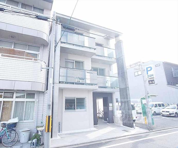 【ガーネット鞠小路】間取