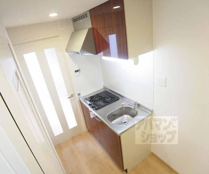 【ガーネット鞠小路】間取