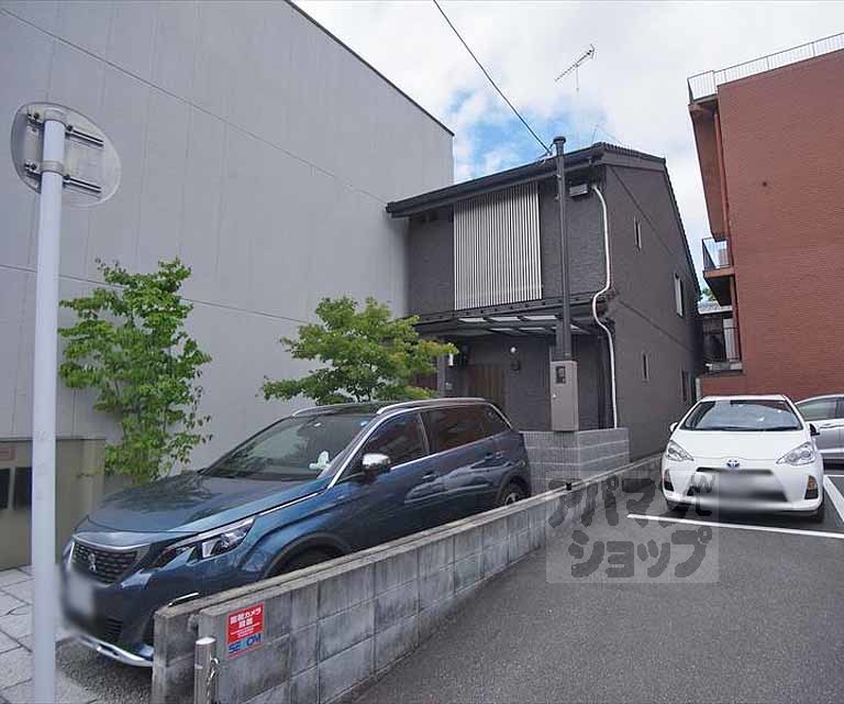 ＰＩＮＥ　ＭＡＩＳＯＮ