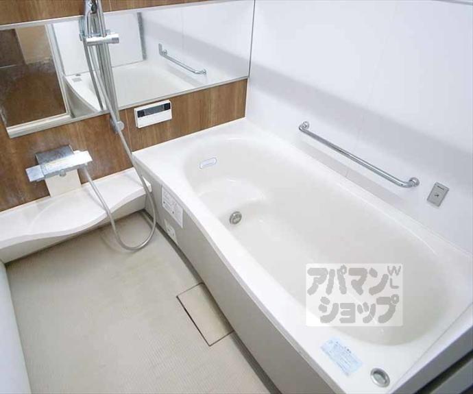 【吉田上大路町貸家】間取