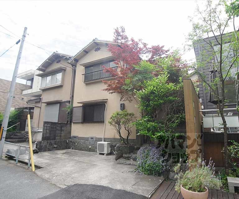 一乗寺谷田町貸家６